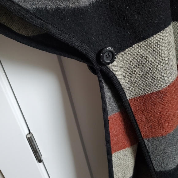 Vintage 1960's Bickler Gray and Rust Wool Blanket Cape Coat Made in England - Picture 12 of 17